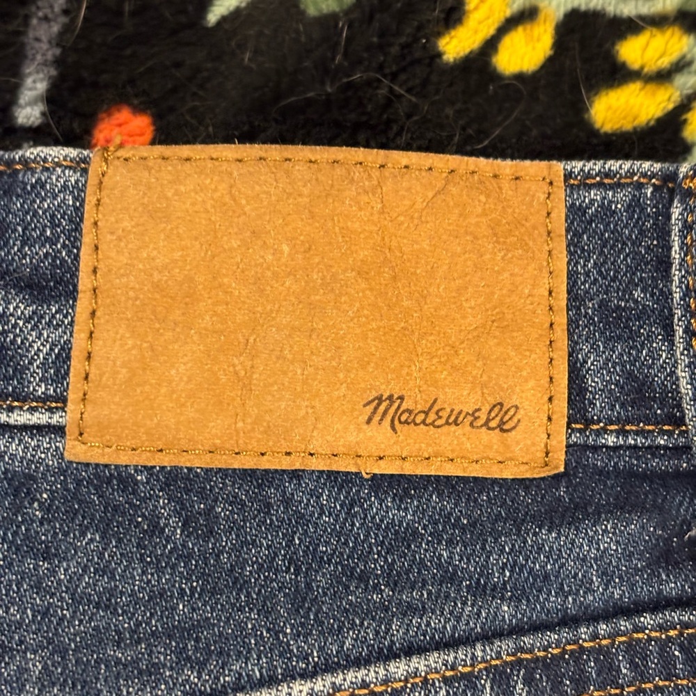 Madewell Women's 90s Straight Leg Blue Jeans - Picture 7 of 11